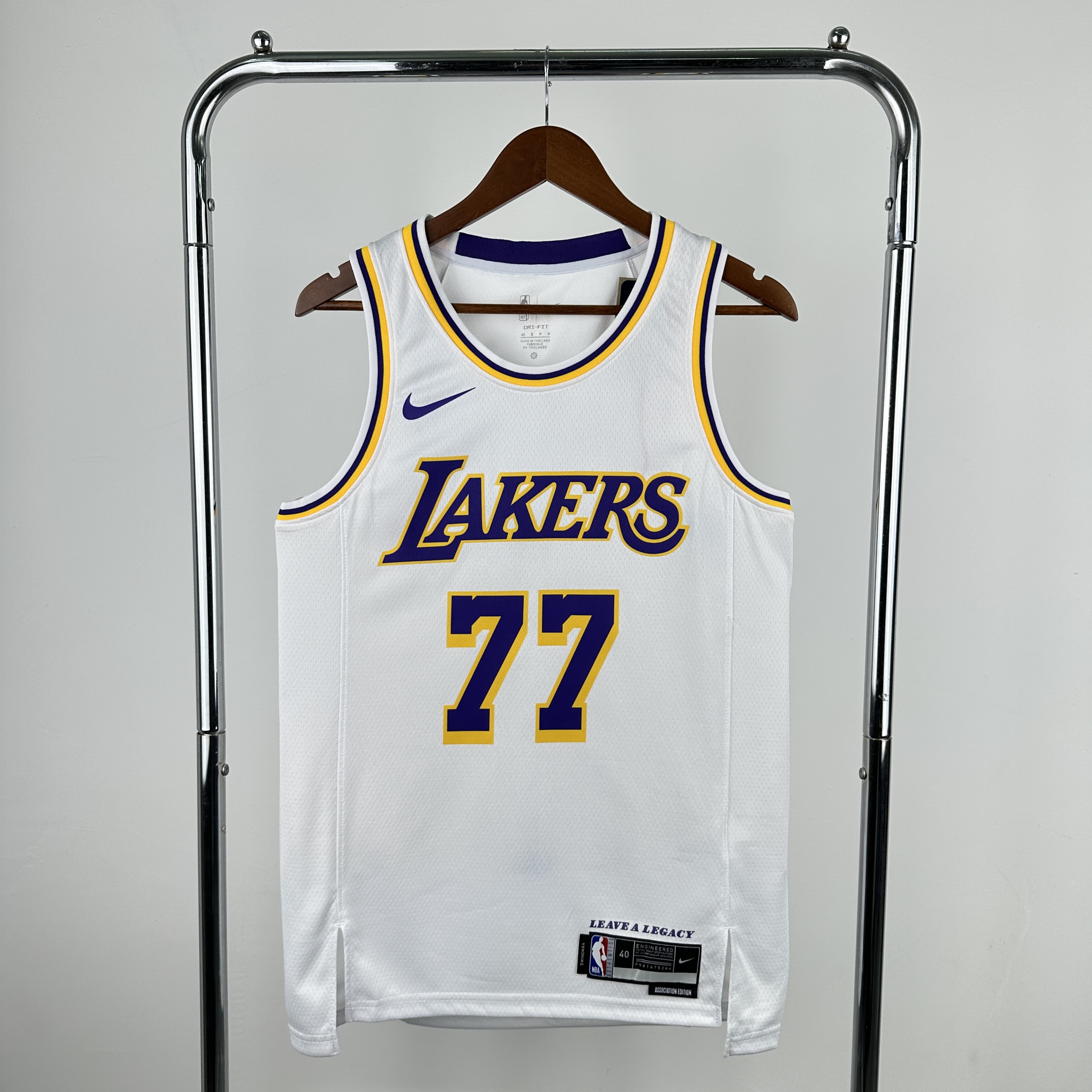 Men Los Angeles Lakers #77 Doncic White Season Nike 2025 NBA Jersey->los angeles lakers->NBA Jersey